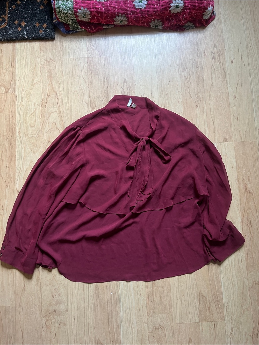 Women’s Tie-Neck Blouse in Burgundy